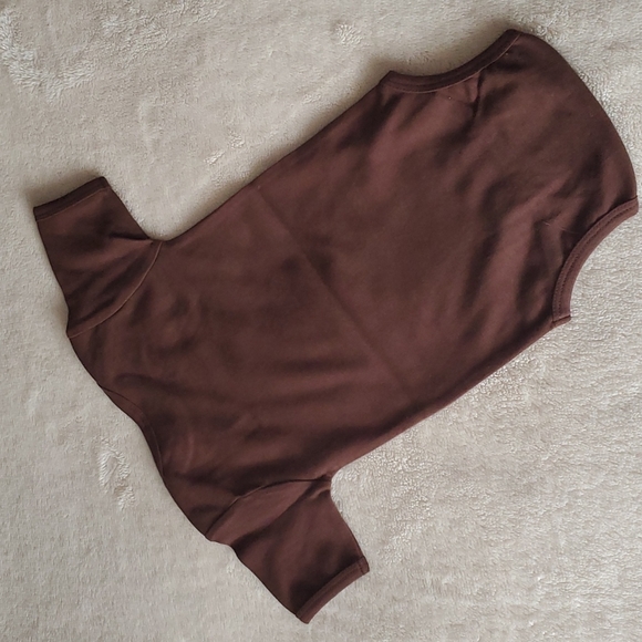 ๐ 4/$25 NWT Baby Bodysuit,What Happens at Grandma's ... (12-18 months) - Picture 5 of 8